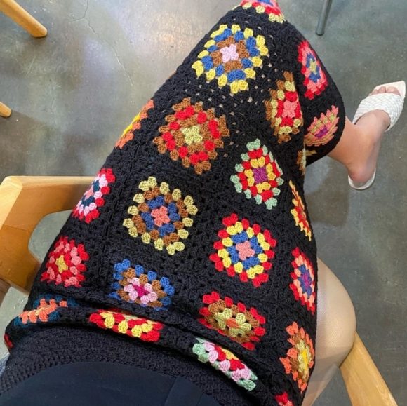 Granny square vintage style crochet skirt - Picture 7 of 7